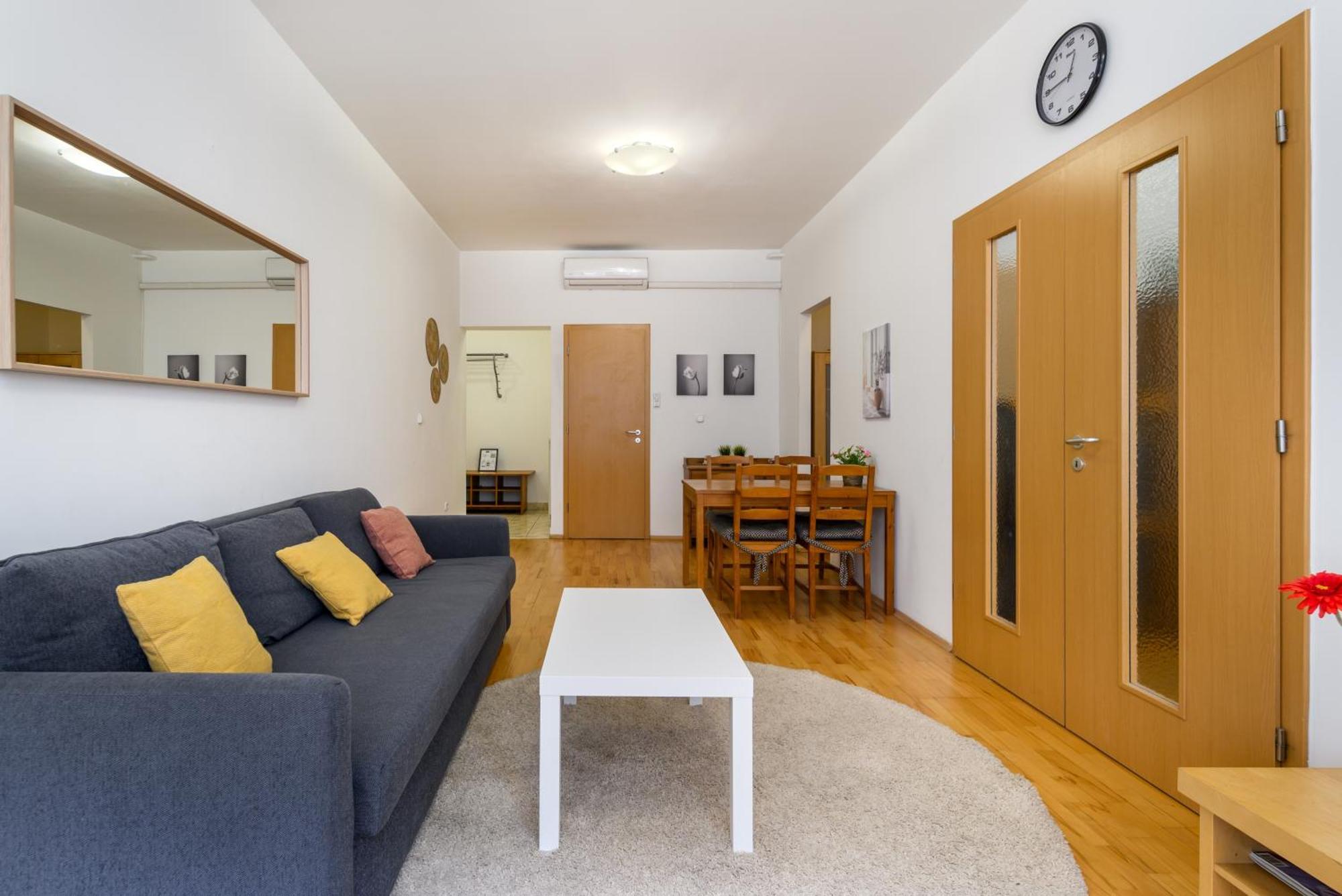 Basilica Apartment In Heart Of City ブダペスト エクステリア 写真